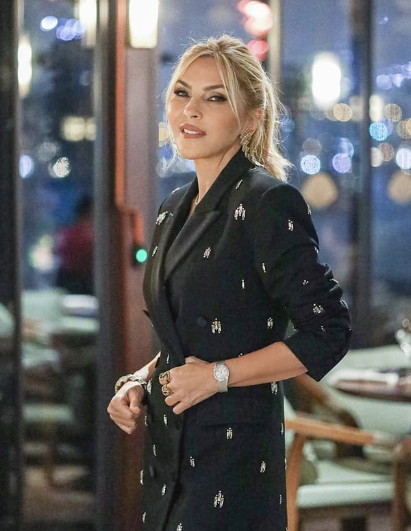 fakirligin gozu kor olsun dolarlarimiz oldugunu sanan arzu sabancidan para birimi donusturme taktigi 5 5VhjTyYK