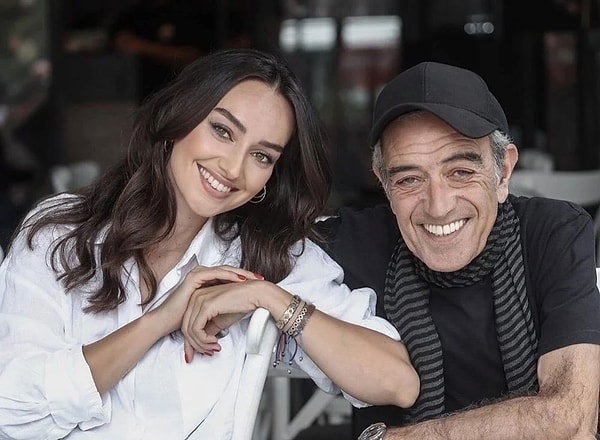 Hakkında Vefat Haberleri Çıkan Edip Akbayram'ın Kızı Türkü Akbayram'dan Sağlık Durumuna İlişkin Açıklama 6 hakkinda vefat haberleri cikan edip akbayramin kizi turku akbayramdan saglik durumuna iliskin aciklama 5