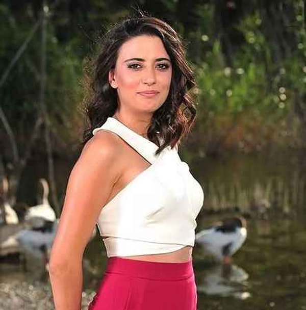 kizilcik serbetinin nursemasi ceren karakocun cocukluguna dair itirafi duygulandirdi 7