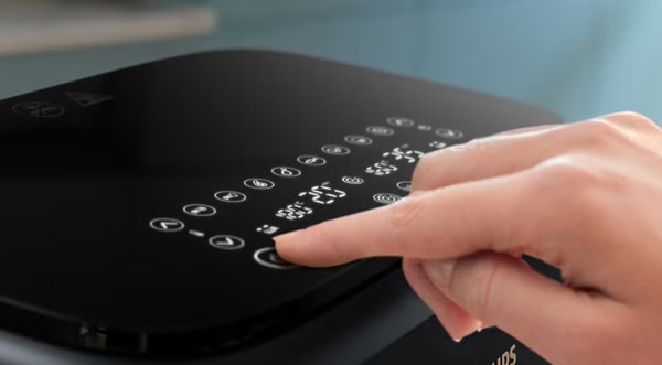 leziz yemeklerin mucidi philips cift hazneli airfryerin gercek gucunu ortaya cikarmayi saglayacak 12 ozellik