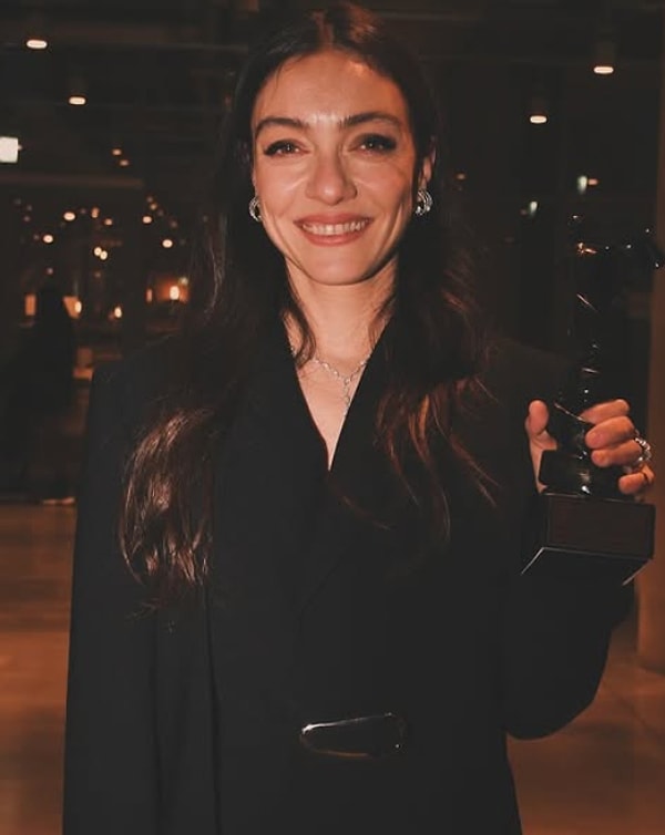 merve dizdar yuzune kus pisleyince esi cihan ayger ile birlikte bu durumu talih kusu 3aEJfgqh