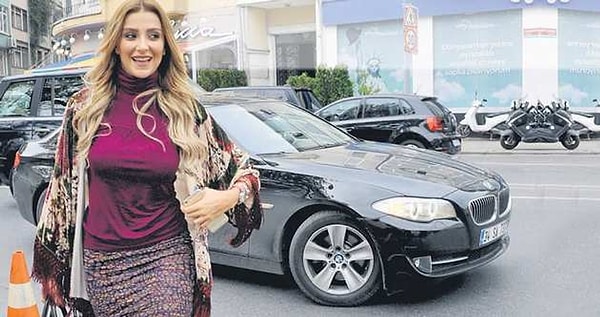 Sabancıların Bir Başka İstenmeyen Gelini Özge Ulusoy'un Hacı Sabancı'yla Olaylı Biten Aşkını Anlatıyoruz! 20 sabancilarin bir baska istenmeyen gelini ozge ulusoyun haci sabanciyla olayli biten askini anlatiyoruz 19 265LAO4r