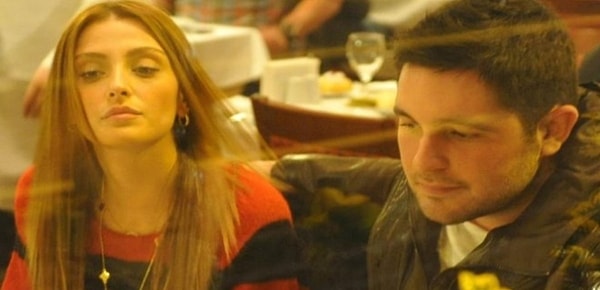 Sabancıların Bir Başka İstenmeyen Gelini Özge Ulusoy'un Hacı Sabancı'yla Olaylı Biten Aşkını Anlatıyoruz! 24 sabancilarin bir baska istenmeyen gelini ozge ulusoyun haci sabanciyla olayli biten askini anlatiyoruz 23 a7e3AySM
