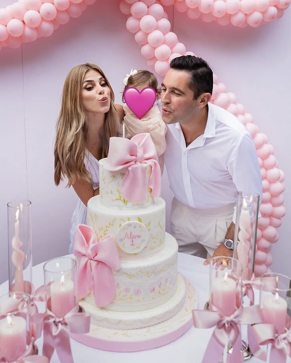 Tarihin Magazin Skandalına İmza Atan Hacı Sabancı'nın Ailede Yarattığı Kaos X Ahalisinin Diline Fena Düştü! 6 tarihin magazin skandalina imza atan haci sabancinin ailede yarattigi kaos x ahalisinin diline fena v8USpXyg