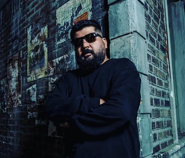 ucuncu prensesini de kucagina aldi unlu rapci eypiyo yeniden baba oldugunun mujdesini verdi 3 6dDXIdyy