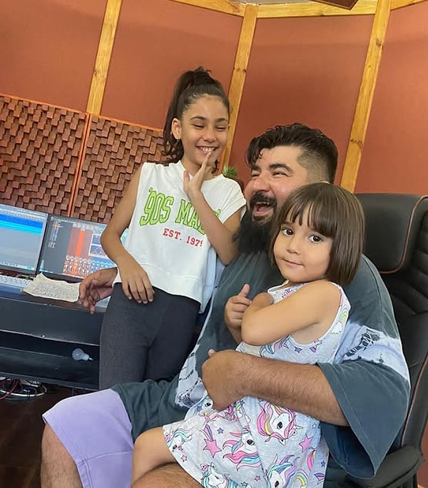 ucuncu prensesini de kucagina aldi unlu rapci eypiyo yeniden baba oldugunun mujdesini verdi 5 Bz7sDtVg