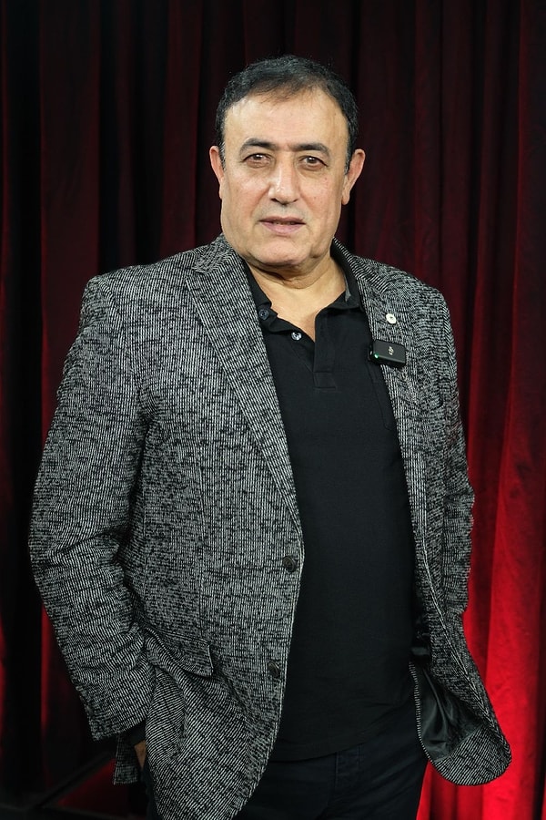 unlu isimden carpici itiraf mahmut tuncere sesini kaybetmesi icin uygulanan yontem midenizi altust edecek FEq2ZJjj