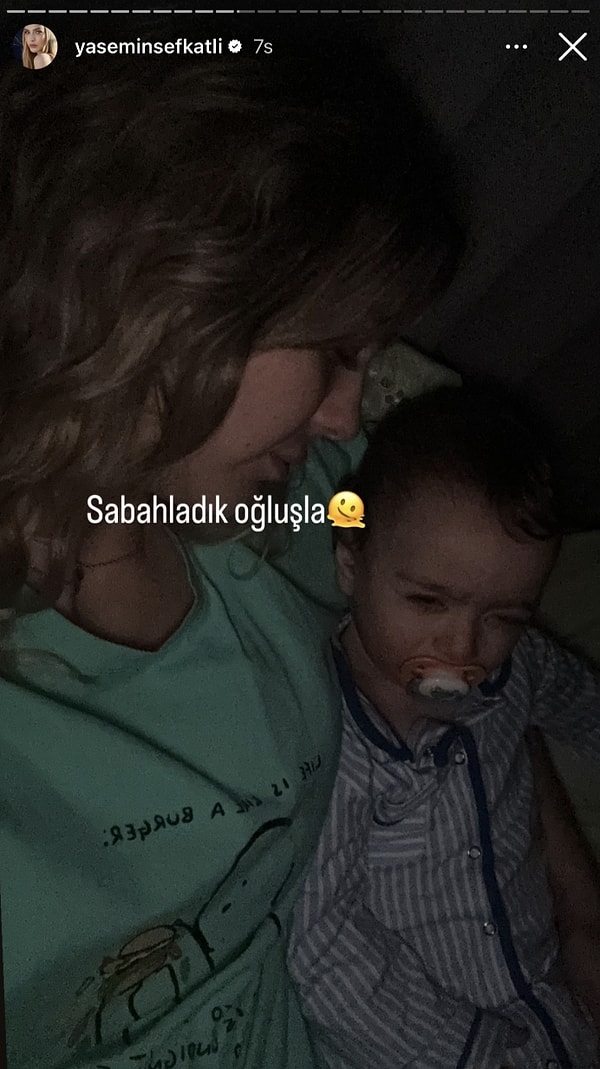 yasemin tatlises oglusuyla sabahladi asli enver uzaklara daldi 4 ocakta unlulerin instagram paylasimlari 31 NsV215kw