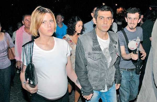 11 Yıllık Aşk Bitti: Daha Önce Dört Evlilik Yapan Okan Bayülgen'in Selin Atasoy'la İlişkisi Son Buldu! 5 11 yillik ask bitti daha once dort evlilik yapan okan bayulgenin selin atasoyla iliskisi 3vFwhKFs
