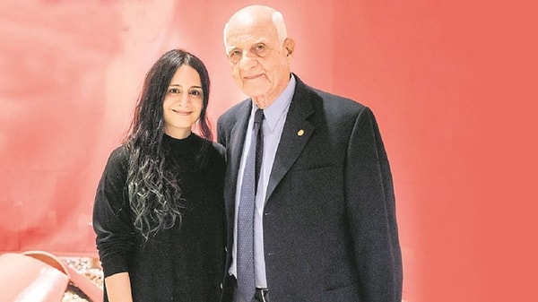 87 Yaşında Rapor Alarak Evlenen İnan Kıraç Adli Tıp Kurumu’na Gitmezse Polis Zoruyla Götürülecek 2 87 yasinda rapor alarak evlenen inan kirac adli tip kurumuna gitmezse polis zoruyla goturulecek uPVNemd7