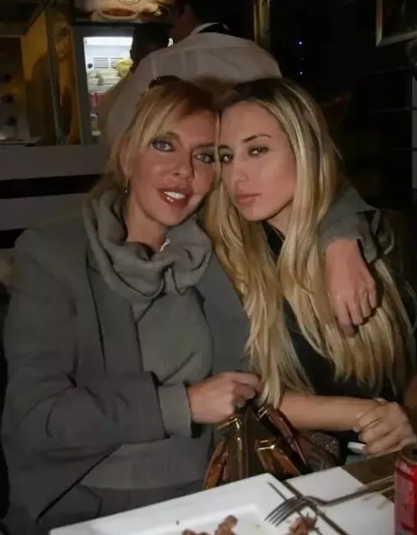 Ahu Tuğba'nın Ölümünü Hala Kabullenemeyen Biricik Kızı Anjelik'in Veda Paylaşımı Yürek Burktu! 5 ahu tugbanin olumunu hala kabullenemeyen biricik kizi anjelikin veda paylasimi yurek burktu 4 kBALqXAq