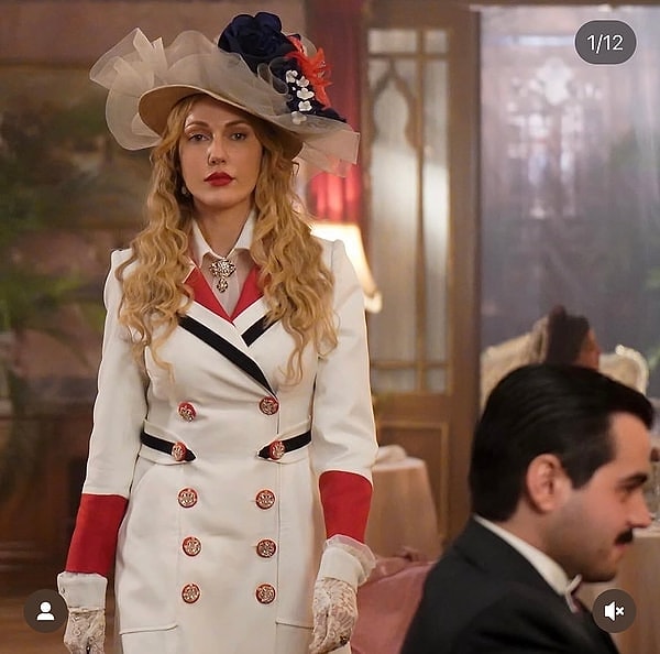Annesinin Kopyası: Meryem Uzerli'nin Can Ateş'ten Doğan Kızı Lara'nın Ne Kadar Büyüdüğüne İnanamayacaksınız! 5 annesinin kopyasi meryem uzerlinin can atesten dogan kizi laranin ne kadar buyudugune inanamayacaksiniz 4 dhiutUIi