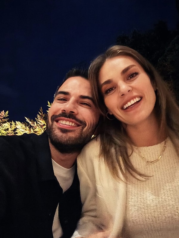 Aslı Enver Poğaça Yanaklı Kızı Elay'ın Son Halini Paylaştı, Sosyal Medyada Benzetme Yarışı Başladı! 4 asli enver pogaca yanakli kizi elayin son halini paylasti sosyal medyada benzetme yarisi basladi g3MTd2kh