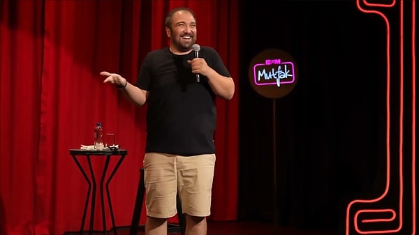 Atışmayı İroni Sanmıştık Gerçek Çıktı: Komedyen Özgür Turhan ve Eşi Deniz Bağdaş Boşandıklarını Açıkladı! 1 atismayi ironi sanmistik gercek cikti komedyen ozgur turhan ve esi deniz bagdas bosandiklarini acikladi