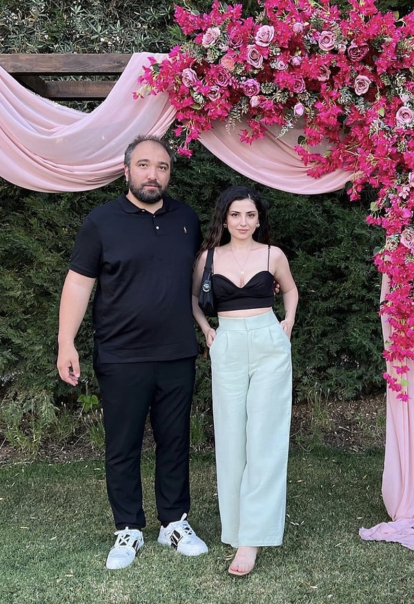 Atışmayı İroni Sanmıştık Gerçek Çıktı: Komedyen Özgür Turhan ve Eşi Deniz Bağdaş Boşandıklarını Açıkladı! 5 atismayi ironi sanmistik gercek cikti komedyen ozgur turhan ve esi deniz bagdas bosandiklarini acikladi QNMU5cKJ