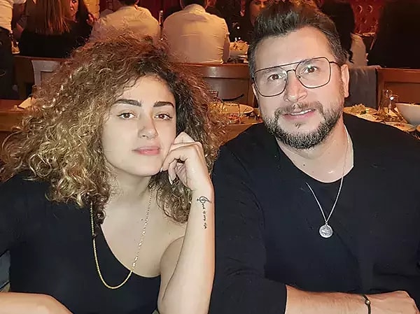 Baba Krizinin Ardından Evlilik Sorunları Kapıyı Çaldı: Dilan Çıtak ve Levent Dörter'den Göndermeli Paylaşımlar 6 baba krizinin ardindan evlilik sorunlari kapiyi caldi dilan citak ve levent dorterden gondermeli paylasimlar
