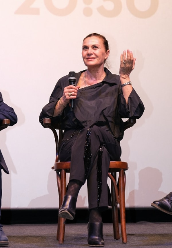 Bahar Dizisinin 'Nevra'sı Hatice Aslan, Her Şeye Yetişebilmesinin Motivasyonunu Şükür Etmekte Buluyormuş! 2 bahar dizisinin nevrasi hatice aslan her seye yetisebilmesinin motivasyonunu sukur etmekte buluyormus 1 qMzt1mYC