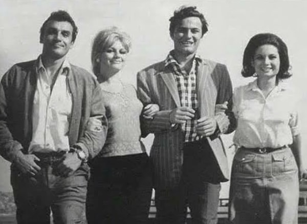 Bir Süperstar'ın Doğuşu: Ajda Pekkan'ın 60 Yılı Aşan Kariyerini Masaya Yatırıyoruz 7 bir superstarin dogusu ajda pekkanin 60 yili asan kariyerini masaya yatiriyoruz 6 y4LLPNRw
