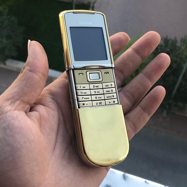 Bülent Ersoy'a Cep Telefonu Satan Genç Adamın Yaşadığı İlginç Olay 3 bulent ersoya cep telefonu satan genc adamin yasadigi ilginc olay 2 EVvlDfXd