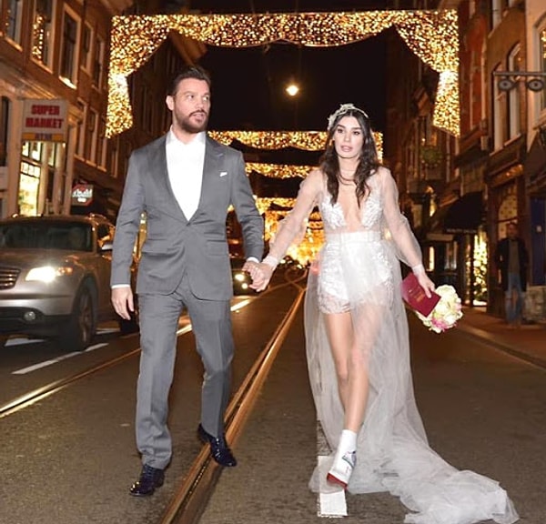 Daha Yeni "Beklentilerim Çok Yüksek" Diyen Burcu Kıratlı İki Kere Evlenip Boşandığı Sinan Akçıl'la mı Barıştı? 2 daha yeni beklentilerim cok yuksek diyen burcu kiratli iki kere evlenip bosandigi sinan akcilla fpjMII5u