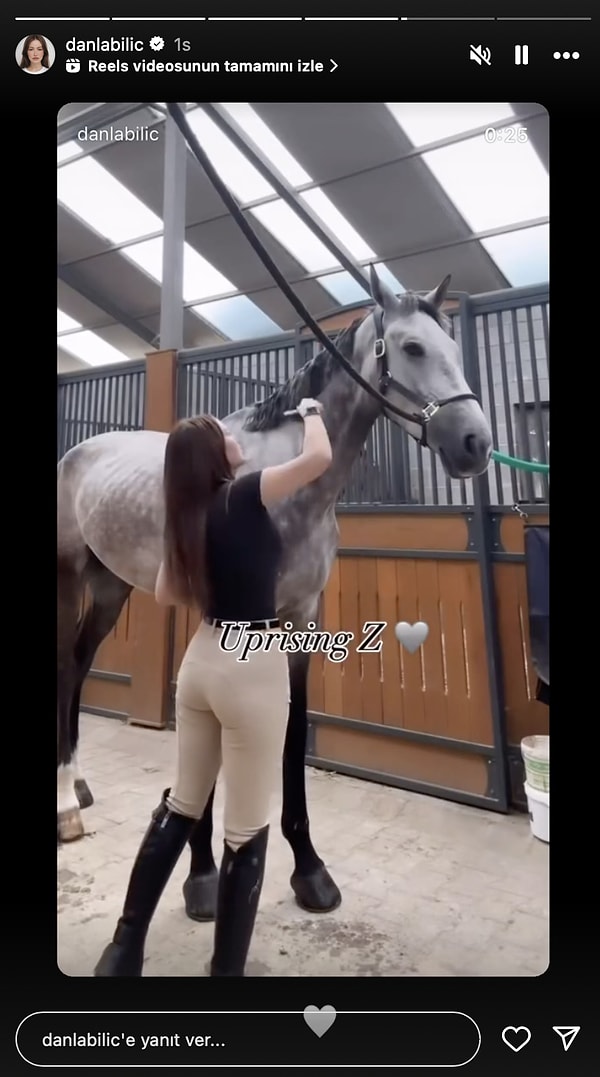 Demet Akalın 20'lerine Döndü, Neslihan Atagül Hala Doğurmadı: 24 Şubat'ta Ünlülerin Instagram Paylaşımları 3 demet akalin 20lerine dondu neslihan atagul hala dogurmadi 24 subatta unlulerin instagram paylasimlari 2 jWnDFyXQ