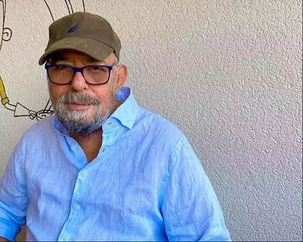 Ferdi Tayfur'un 40. Mevlidi İki Ayrı Camide Okutuldu! Mevlid Çıkışı Necla Nazır'ın Sert Sözleri Dikkat Çekti 11 ferdi tayfurun 40 mevlidi iki ayri camide okutuldu mevlid cikisi necla nazirin sert sozleri NPGabZEi