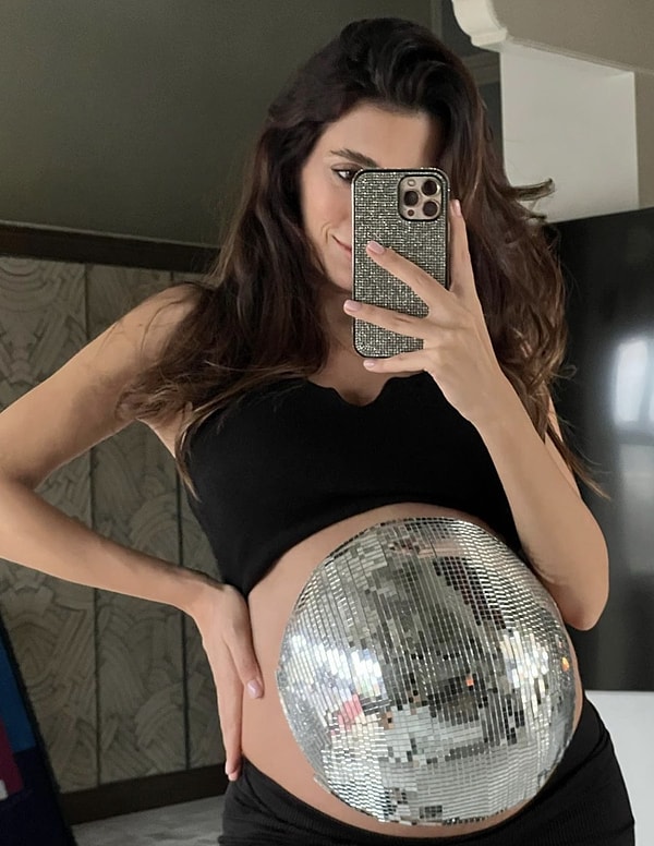 Görenler Hamile Zannediyordu: 3 Çocuk Annesi Influencer Rachel Araz Göbek Sanıyordu, Gerçek Bambaşka Çıktı! 6 gorenler hamile zannediyordu 3 cocuk annesi influencer rachel araz gobek saniyordu gercek bambaska cikti J1T3J4qR