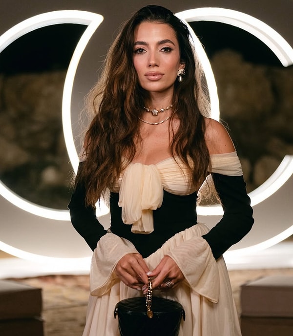 Görenler Hamile Zannediyordu: 3 Çocuk Annesi Influencer Rachel Araz Göbek Sanıyordu, Gerçek Bambaşka Çıktı! 7 gorenler hamile zannediyordu 3 cocuk annesi influencer rachel araz gobek saniyordu gercek bambaska cikti Pj2J1nD7