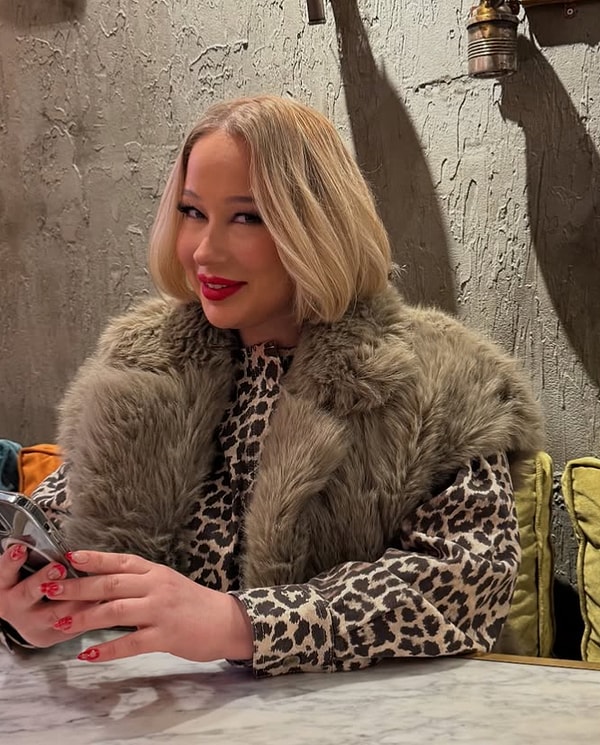 hepsi grubundan ayrilmasiyla birlikte tepkilerin odagi olan gulcin ergul kizlara karsi hislerinden bahsetti 4 kRnYN9d9