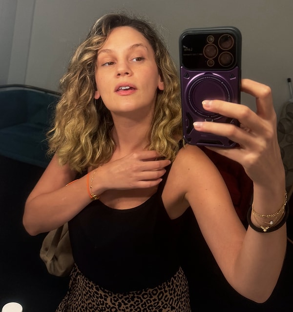 Her Biyografi Filminin Altından Kalkan Farah Zeynep Abdullah Bu Sefer de Rapçi Alizade'nin Şarkısını Söyledi! 4 her biyografi filminin altindan kalkan farah zeynep abdullah bu sefer de rapci alizadenin sarkisini 5Vg5Ou2r
