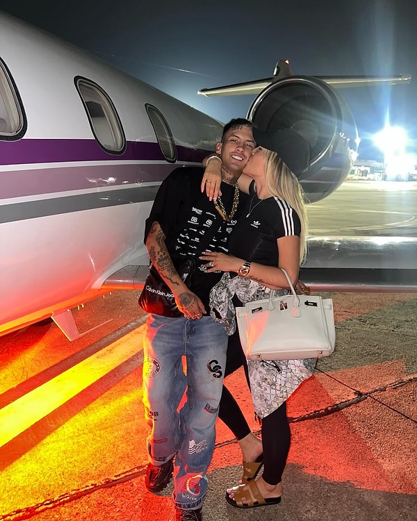 Icardi ile Aynı Gün İstanbul'a Gelen Wanda Nara'nın Şartları Ortaya Çıktı 4 icardi ile ayni gun istanbula gelen wanda naranin sartlari ortaya cikti 3 W8IrD7Av