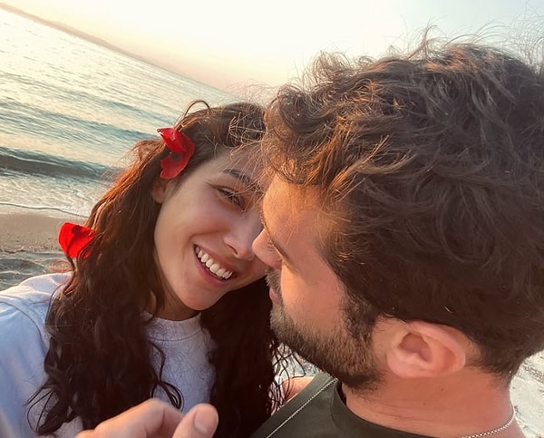 İhanet İddialarıyla Dolu Defter Kapanmış! Aybüke Pusat'ın Doğum Gününden Furkan Andıç'la Aşk Kareleri Geldi 3 ihanet iddialariyla dolu defter kapanmis aybuke pusatin dogum gununden furkan andicla ask kareleri geldi