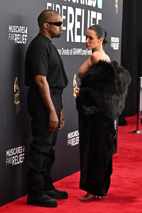 Kanye West ve Bianca Censori Boşanıyor mu? 5 Milyon Dolarlık İddia! 2 kanye west ve bianca censori bosaniyor mu 5 milyon dolarlik iddia 1 P4mibpkz
