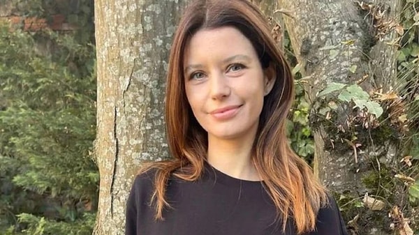 Kenan Doğulu'nun Biricik Aşkı Beren Saat'e 14 Şubat Jesti Tadındaki Sosyal Medya Paylaşımı 1 kenan dogulunun biricik aski beren saate 14 subat jesti tadindaki sosyal medya paylasimi 0 gU2PdJ6M