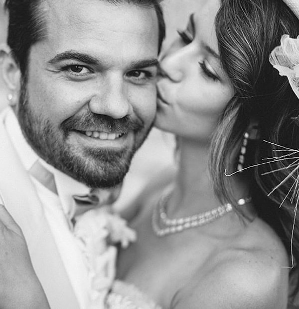 Kenan Doğulu'nun Biricik Aşkı Beren Saat'e 14 Şubat Jesti Tadındaki Sosyal Medya Paylaşımı 3 kenan dogulunun biricik aski beren saate 14 subat jesti tadindaki sosyal medya paylasimi 2 Be9kAhGU