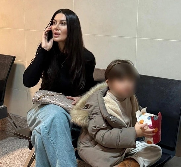 Kızı Alara'yla Kayak Keyfinden Paylaşım Yapan Nazlı Sabancı Takipçilerini Kızdırdı! 2 kizi alarayla kayak keyfinden paylasim yapan nazli sabanci takipcilerini kizdirdi 1 OjJwYL1Q