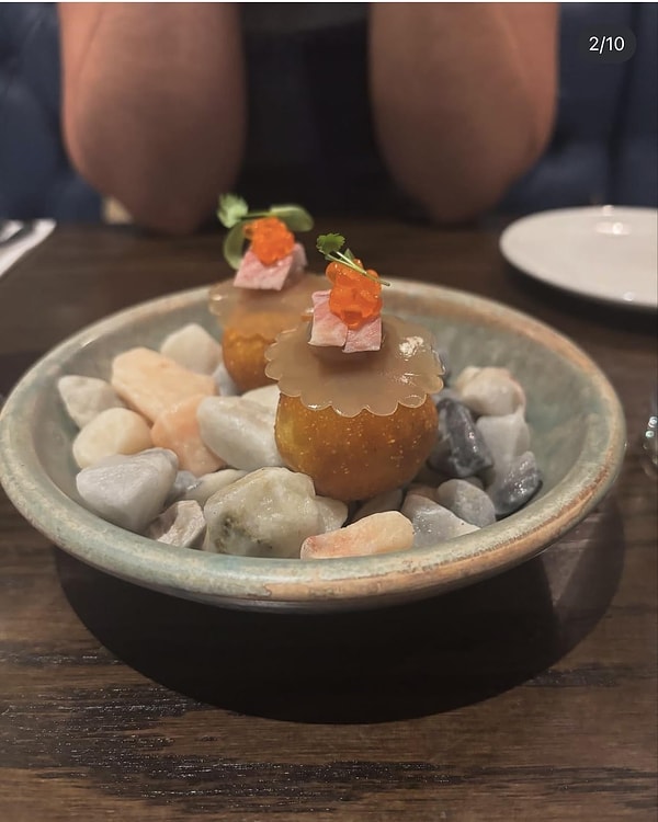 Lüks ve Pahalı Restoranların Masaya Geldiğinde Hayatı Sorgulatacak Göz Kanatan Sunumları 6 luks ve pahali restoranlarin masaya geldiginde hayati sorgulatacak goz kanatan sunumlari 5 kkuw6ONl