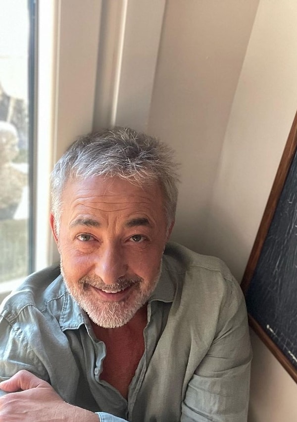 Mehmet Aslantuğ'a Sevgililer Günü Hediyesi Sorulunca Verdiği Yanıt Olay Oldu! 5 mehmet aslantuga sevgililer gunu hediyesi sorulunca verdigi yanit olay oldu 4 6q9VagH5