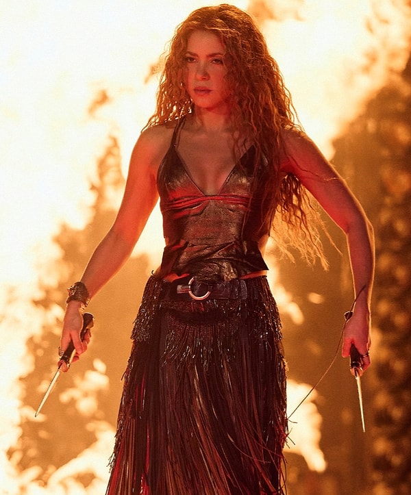 Mide Rahatsızlığı Yüzünden Acil Bir Şekilde Hastaneye Kaldırılan Shakira'nın Son Hali Ortaya Çıktı! 5 mide rahatsizligi yuzunden acil bir sekilde hastaneye kaldirilan shakiranin son hali ortaya cikti 4