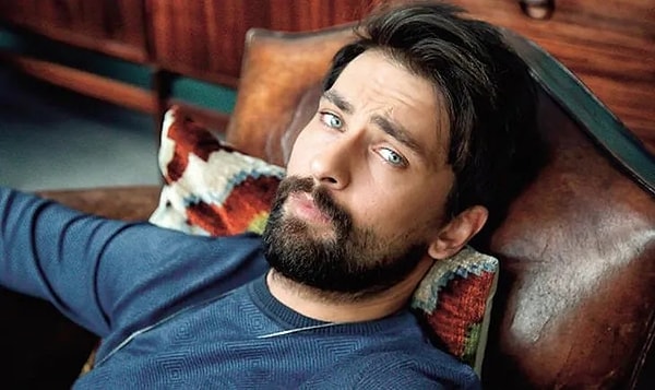 Murat Özçivit, Acun Koç, Serdar Tatlıses: Ünlülerin Birbiriyle Harmanlanmış Hali Sizi Bi' Miktar Şaşırtabilir 1 murat ozcivit acun koc serdar tatlises unlulerin birbiriyle harmanlanmis hali sizi bi miktar sasirtabilir t5QPXKmK