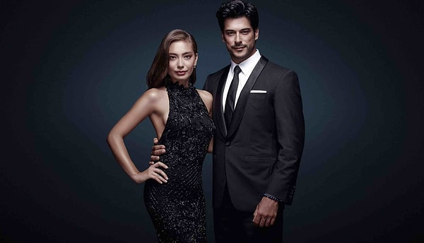 Neslihan Atagül'le Oynadıkları Kara Sevda'nın Jenerik Müziği ile Kendinen Geçen Burak Özçivit Dile Düştü 3 neslihan atagulle oynadiklari kara sevdanin jenerik muzigi ile kendinen gecen burak ozcivit dile dustu skNSavif