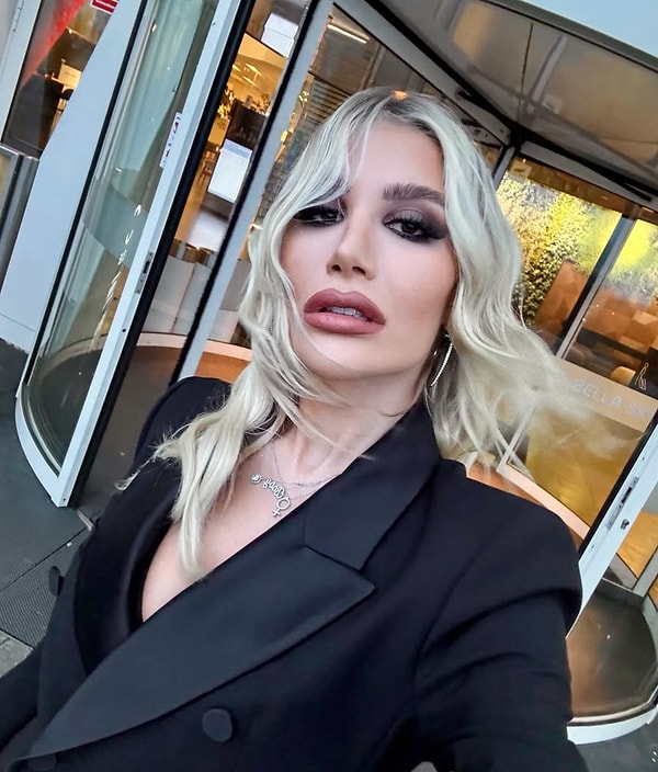 Nimetlerinden Faydalanalım: Ünlülerin Aşk Hayatlarına Dair Verdikleri İpuçlarını Mercek Altına Alıyoruz! 13 nimetlerinden faydalanalim unlulerin ask hayatlarina dair verdikleri ipuclarini mercek altina aliyoruz 12 GwMsaQQ2