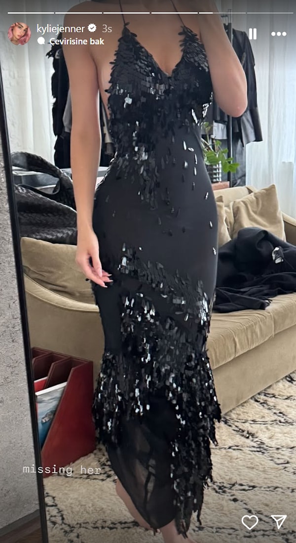 Pullu Payetli Kylie'den Maziyi Anan David Beckham'a 18 Şubat'ta Yabancı Ünlülerin Instagram Paylaşımları 3 pullu payetli kylieden maziyi anan david beckhama 18 subatta yabanci unlulerin instagram paylasimlari 2 LE1v6OgO