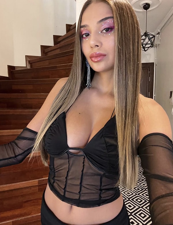 Regl Ritüeli Biten Merve Taşkın'dan 400 Bin TL Karşılığında "14 Şubat'ta Sevgili Olma" Teklifi Geldi! 4 regl ritueli biten merve taskindan 400 bin tl karsiliginda 14 subatta sevgili olma teklifi waTJsVT9