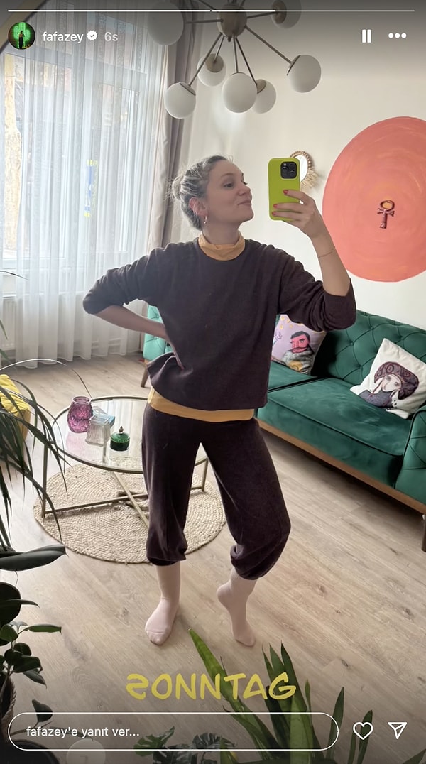 Şevval Şahin'in Glow'u, Danla Bilic'in Aşk Acısı Çekmeme Formülü: 23 Şubat'ta Ünlülerin Instagram Paylaşımları 3 sevval sahinin glowu danla bilicin ask acisi cekmeme formulu 23 subatta unlulerin instagram paylasimlari 6GTFju1d