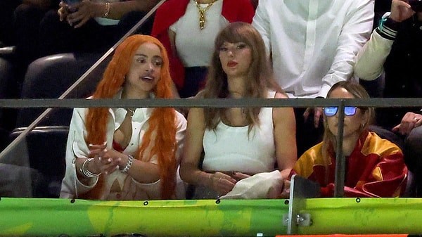 Super Bowl'da Taraftarların Dakikalarca Taylor Swift'i Yuhalamasının Asıl Sebebi Çok Başka Çıktı! 2 super bowlda taraftarlarin dakikalarca taylor swifti yuhalamasinin asil sebebi cok baska cikti 1 rFkHa4Q6