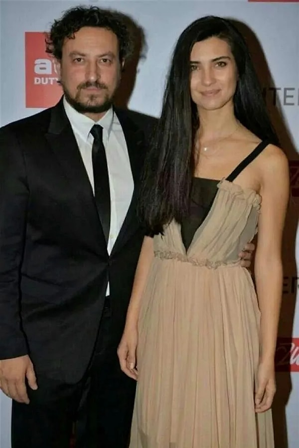 Tuba Büyüküstün, Onur Saylak ve Umut Evirgen: Magazin Tarihine Geçen Aşk Üçgeni! 7 tuba buyukustun onur saylak ve umut evirgen magazin tarihine gecen ask ucgeni 6 YvUuOjkr