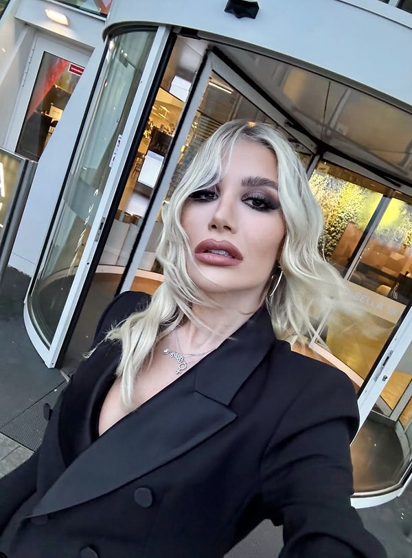 Uçakta Karşılaşan İrem Derici ile Sevda Türküsev Adeta Birbirlerine Girdi: "Sus Kız Mutsuz Lübin" 3 ucakta karsilasan irem derici ile sevda turkusev adeta birbirlerine girdi sus kiz mutsuz lubin 6F3mqaSz