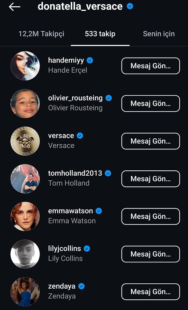 As Bayrakları As: Versace Kraliyetinin İmparatoriçesi Donatella'dan Hande Erçel'e Tarihe Geçecek Jest! 8 as bayraklari as versace kraliyetinin imparatoricesi donatelladan hande ercele tarihe gececek jest 7 HjcFdh9q