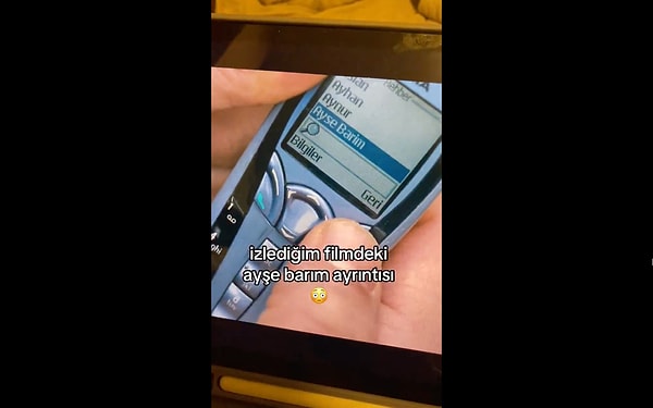 Bir TikTok Kullanıcısı 2007 Yapımı Filmde Fark Ettiği Ayşe Barım Ayrıntısını Paylaştı 2 bir tiktok kullanicisi 2007 yapimi filmde fark ettigi ayse barim ayrintisini paylasti 1 wRm3tXuM